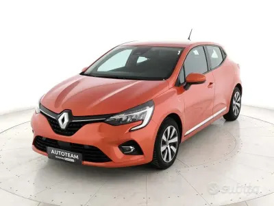 Usata Renault Clio V Zen 91 CV (66 kW) 2021 Giallo Berlina