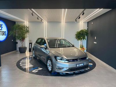 Usata VW Golf VIII Trendline 130 CV (95 kW) 2020 Argento Berlina