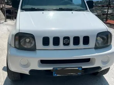 Usata Suzuki Jimny 82 CV (60 kW) 2001 Bianco SUV