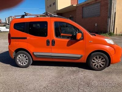 Begagnad Fiat Qubo Trekking 75 HK (55 kW) 2013 Röd Minibuss