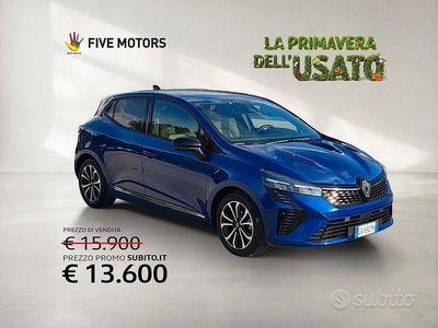 Usata Renault Clio V Techno 91 CV (66 kW) 2024 Blu Berlina