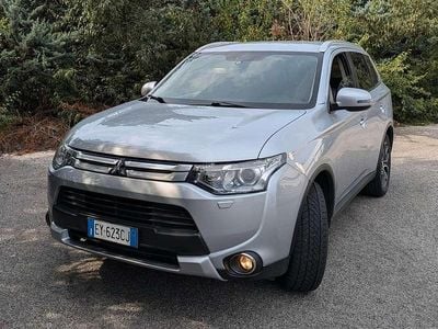 Usata Mitsubishi Outlander 150 CV (110 kW) 2015 Argento SUV