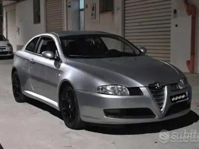 Begagnad Alfa Romeo GT 166 HK (122 kW) 2004 Sportkupé