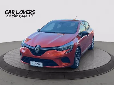 Usata Renault Clio V Equilibre 101 CV (74 kW) 2022 Arancione Utilitaria