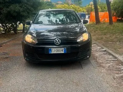 Usata VW Golf VI Highline 105 CV (77 kW) 2011 Nero Utilitaria