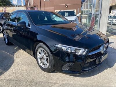 Usata Mercedes A180 Business 117 CV (86 kW) 2020 Nero Berlina