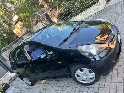Usata Honda Jazz 78 CV (57 kW) 2003 Nero Utilitaria