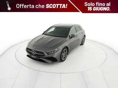 Usata Mercedes A180 AMG Line Premium 116 CV (85 kW) 2023 Grigio Berlina