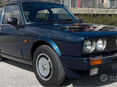 Usata Alfa Romeo Alfetta Quadrifoglio 130 CV (95 kW) 1983 Blu/azzurro Berlina