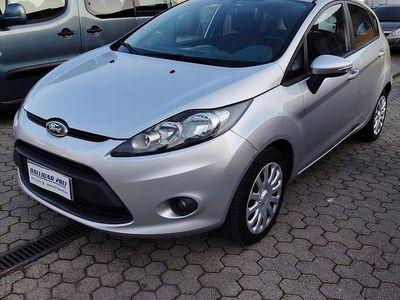 Usata Ford Fiesta Titanium 82 CV (60 kW) 2011 Grigio Utilitaria