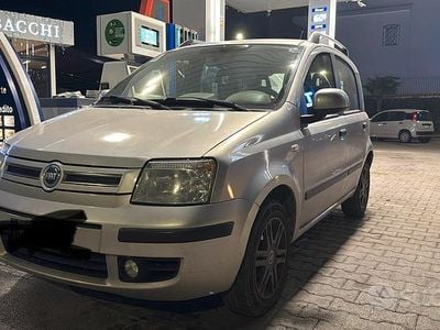 Usata Fiat Panda 70 CV (51 kW) 2006 Grigio Utilitaria