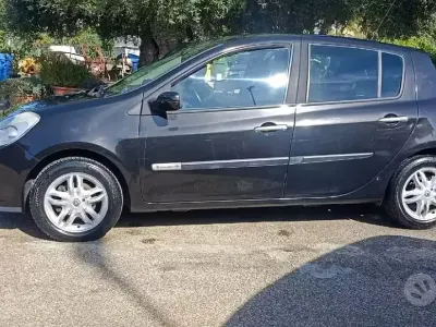 Usata Renault Clio II 68 CV (50 kW) 2008 Berlina