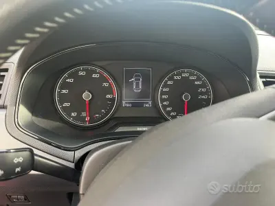 Usata Seat Arona 90 CV (66 kW) 2021 Rosso SUV