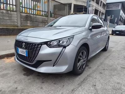 Usata Peugeot 208 102 CV (75 kW) 2022 Grigio Utilitaria