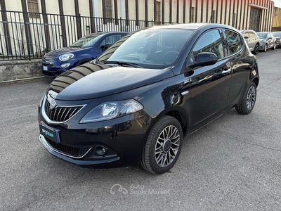 Usata Lancia Ypsilon Gold 69 CV (50 kW) 2023 Nero Utilitaria