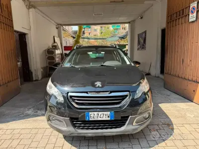 Usata Peugeot 2008 Active 75 CV (55 kW) 2015 Nero SUV