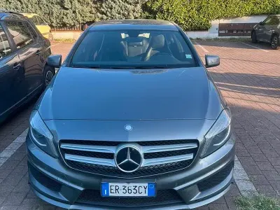 Usata Mercedes A200 AMG 136 CV (100 kW) 2013 Bluazzurro Utilitaria
