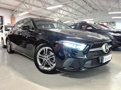 Usata Mercedes A180 115 CV (84 kW) 2018 Nero Berlina