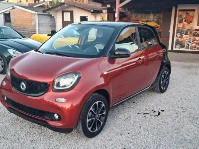 Usata Smart ForFour Passion 70 CV (51 kW) 2015 Rosso Utilitaria