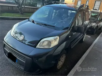 Usata Fiat Qubo Trekking 75 CV (55 kW) 2012 Nero Monovolume