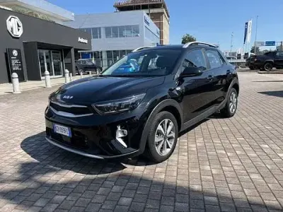Usata Kia Stonic Urban 101 CV (74 kW) 2023 Nero SUV