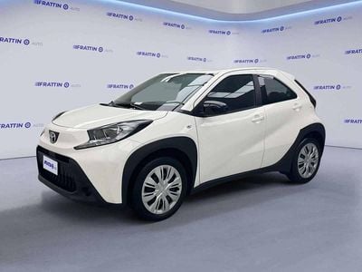 Bianco Usata 2025 Toyota Aygo X Active SUV | 13.400 € (Super prezzo)