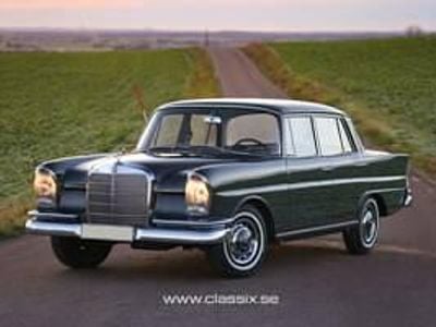 Usata Mercedes 220 110 CV (80 kW) 1965 Grigio Berlina