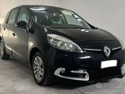 Usata Renault Scénic III 110 CV (80 kW) 2017 Nero Monovolume