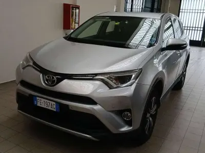 Begagnad Toyota RAV4