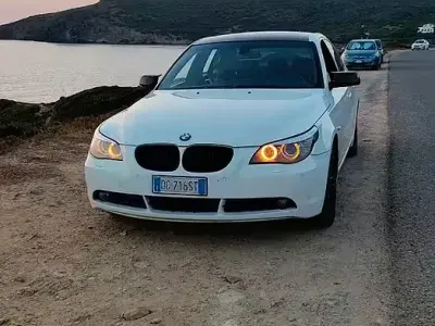 Usata BMW 530 Efficient Dynamics 290 CV (213 kW) 2008 Bianco Berlina