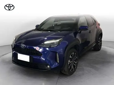 Usata Toyota Yaris Cross Trend 116 CV (85 kW) 2023 Dark blue SUV