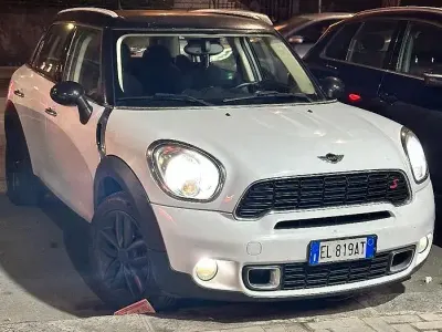 Usata Mini Countryman 143 CV (105 kW) 2012 Bianco SUV