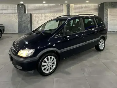 Usata Opel Zafira Comfort 125 CV (91 kW) 2003 Blu/azzurro Monovolume
