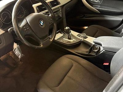 Usata BMW 318 2016 Grigio Station wagon