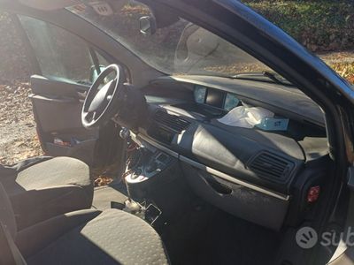 Usata Peugeot 807 136 CV (100 kW) 2004 Grigio Monovolume