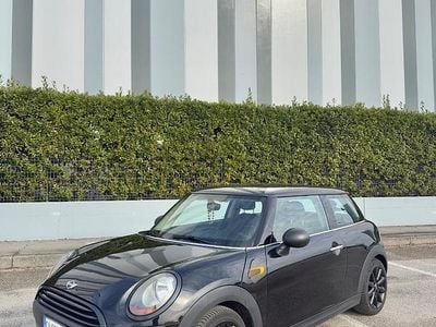 Usata Mini ONE 75 CV (55 kW) 2016 Nero Utilitaria