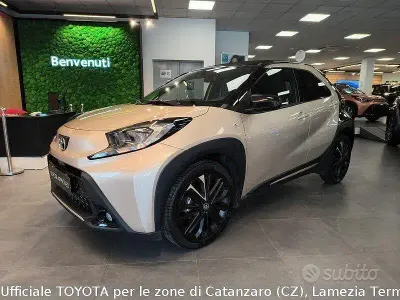 Usata Toyota Aygo X Trend 72 CV (52 kW) 2022 Beige SUV