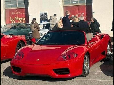 Usata Ferrari 360 400 CV (294 kW) 2004 Rosso