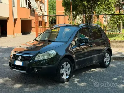 Usata Fiat Sedici 120 CV (88 kW) 2009 Nero SUV
