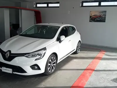 Usata Renault Clio V Intens 86 CV (63 kW) 2021 Bianco Berlina