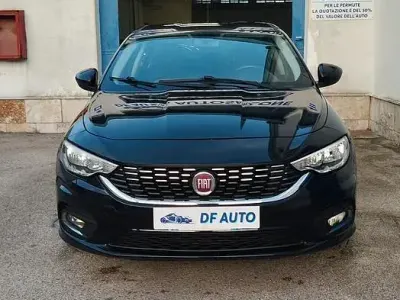 Usata Fiat Tipo Lounge 95 CV (69 kW) 2017 Blu Berlina