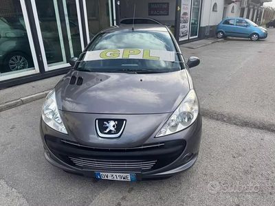 Begagnad Peugeot 206 60 HK (44 kW) 2009 Grå Sedan