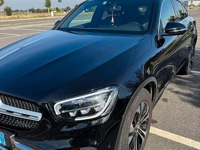 Usata Mercedes GLC200 163 CV (119 kW) 2021 Nero SUV
