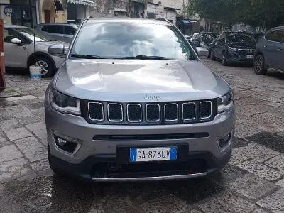 Używany Jeep Compass Limited 120 KM (88 kW) 2020 Szary SUV
