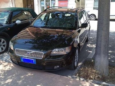 Usata Volvo V50 Kinetic 136 CV (100 kW) 2004 Verde Station wagon