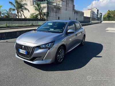 Usata Peugeot 208 Active 74 CV (54 kW) 2021 Grigio Utilitaria