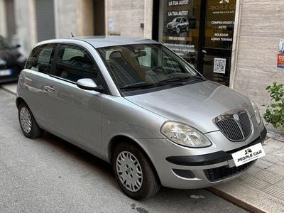Usata Lancia Ypsilon 69 CV (50 kW) 2006 Grigio Utilitaria