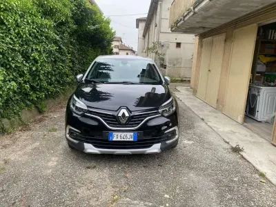 Usata Renault Captur Business 90 CV (66 kW) 2019 SUV