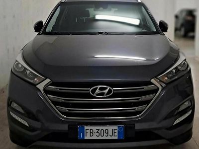 Usata Hyundai Tucson 116 CV (85 kW) 2016 Grigio SUV