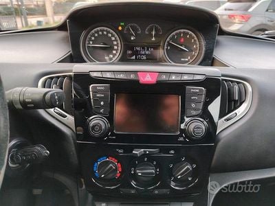 Begagnad Lancia Ypsilon